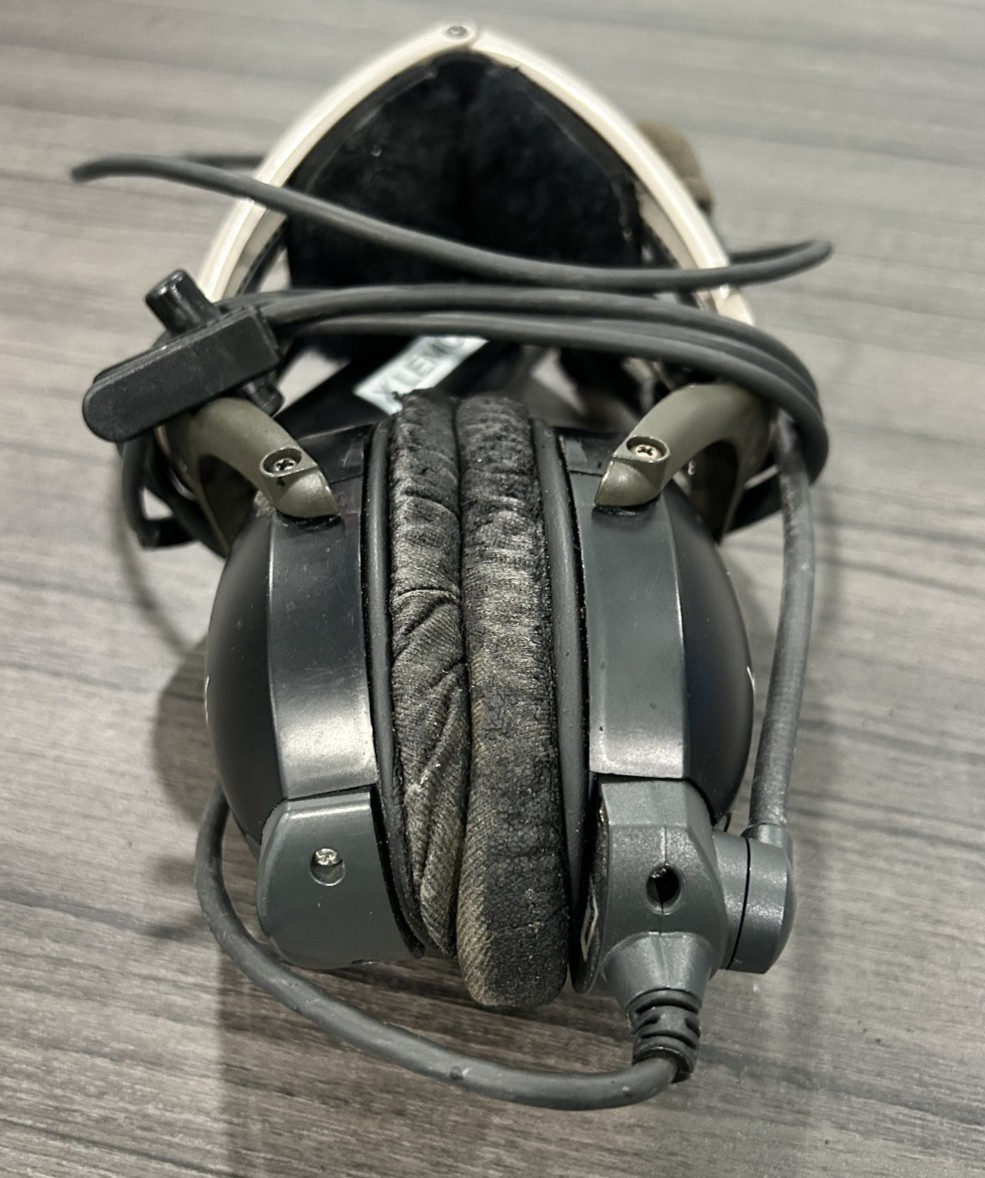Bose X Aviation A10 LEMO Plug Pilot Headset AHX-33-01
