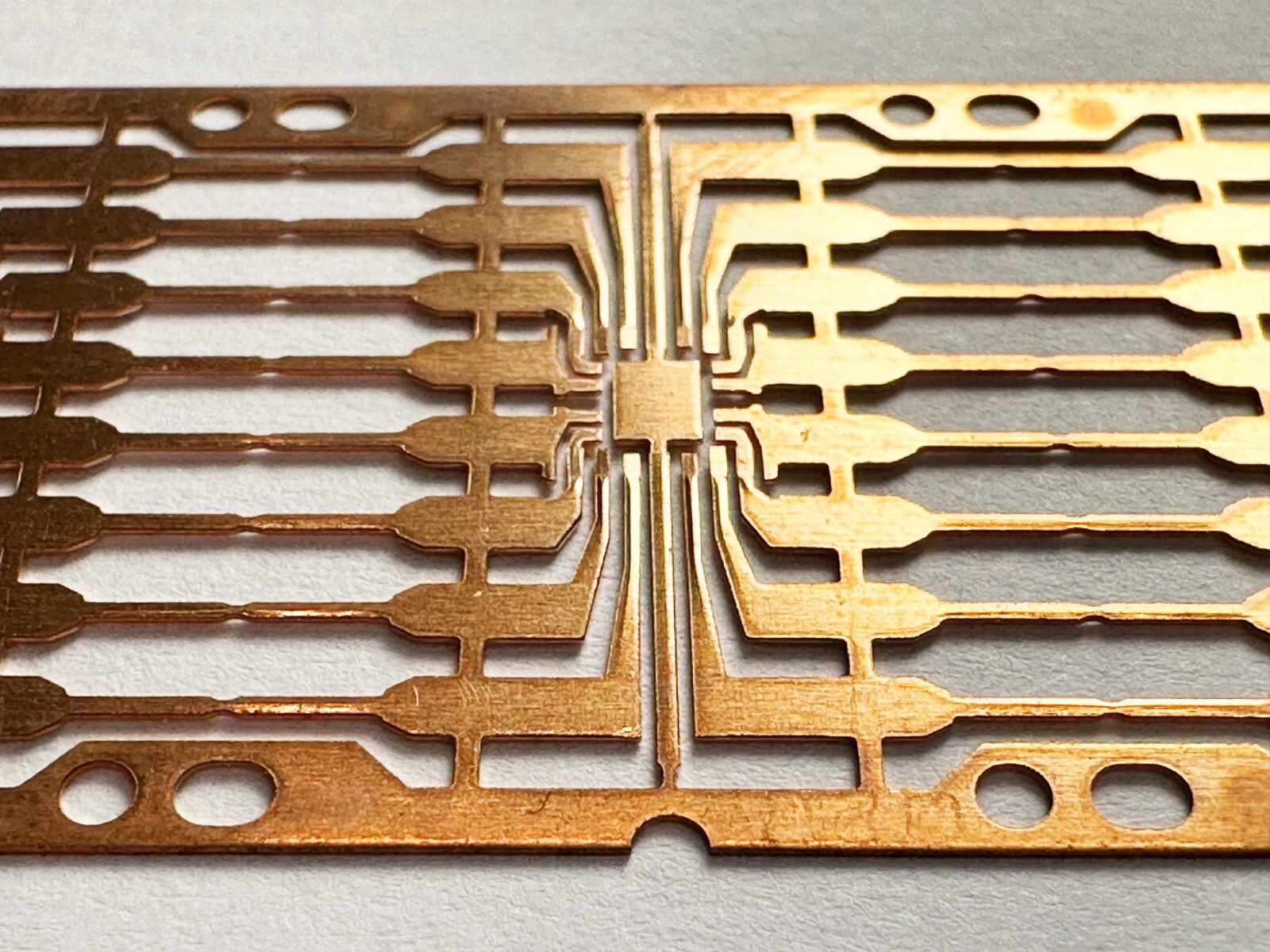 16-Lead Copper Lead Frames/Traces DIP (10 chips per strip, Lot of 10 strips)