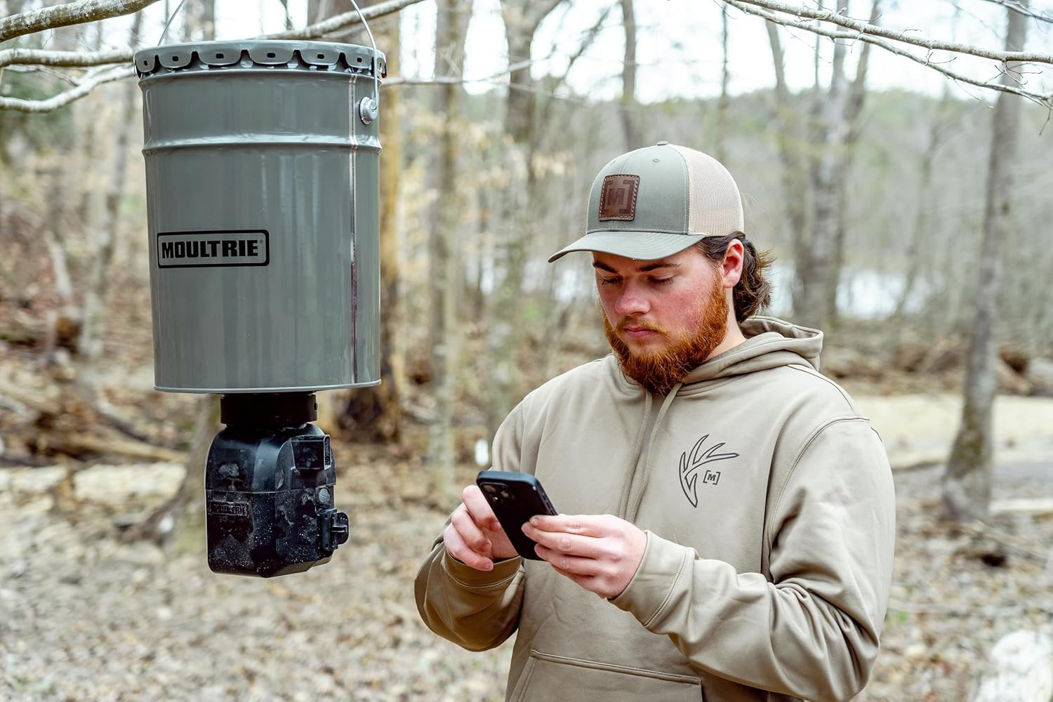 All-In-One Hanging Directional Feeder - 40 Lb, Bluetooth App | Bluetooth App Con