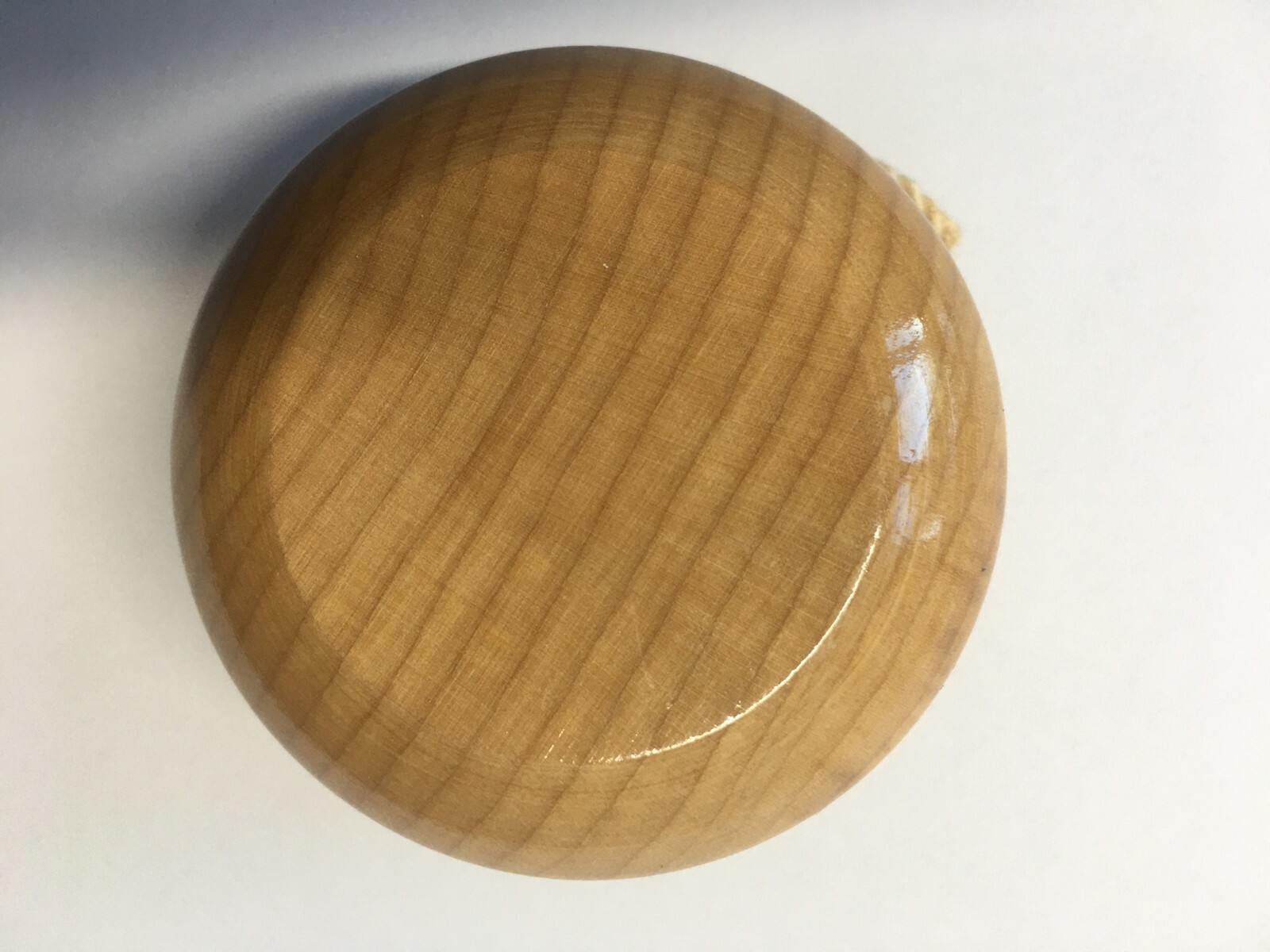 Tom Kuhn No Jive MAPLE LEAF YO-YO -The "Stradivarius Yo Yo" -