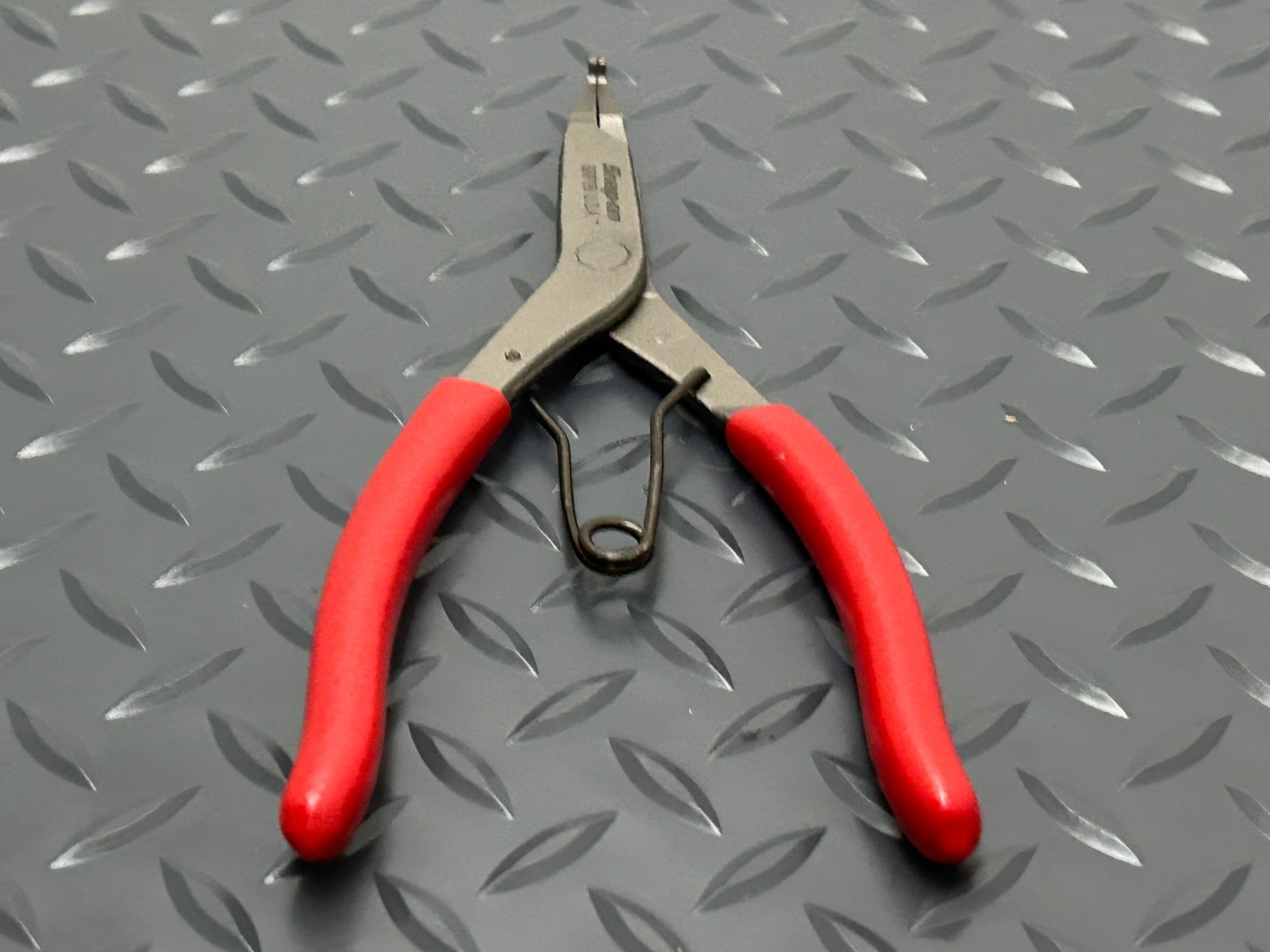 Snap on USA SRP2B RED Soft Grip High Leverage Snap Ring Pliers Spring Loaded NEW
