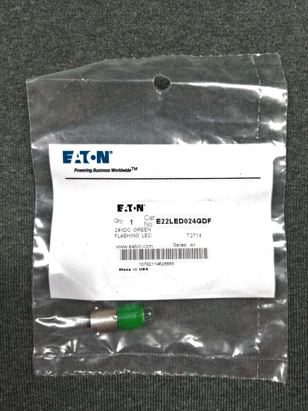 Eaton / Cutler Hammer ~ E22LED024GDF 24V DC Green Flashing LED