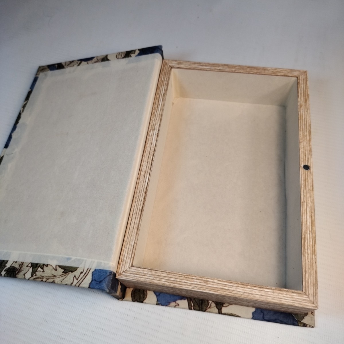 Faux Book Hidden Compartment 8.5"