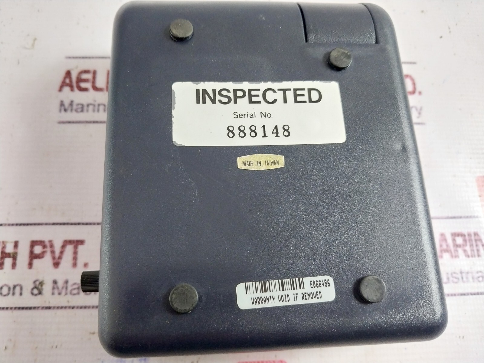Extech Oyster Series Current Calibrator Adapter E066486 with Case