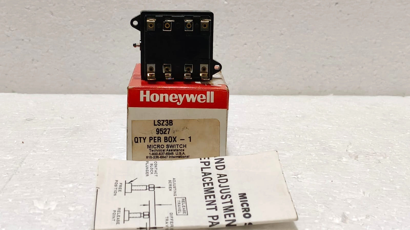 Honeywell MICRO SWITCH LSZ3B 9527 INDUSTRIAL LIMIT MICRO SWITCH NEW NOS