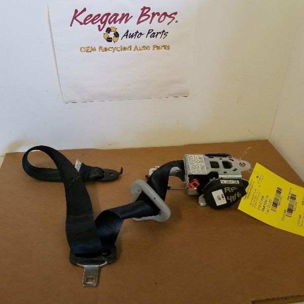 Seat Belt Front Bucket Seat Hatchback Passenger Fits 06-09 MAZDA 3 227833