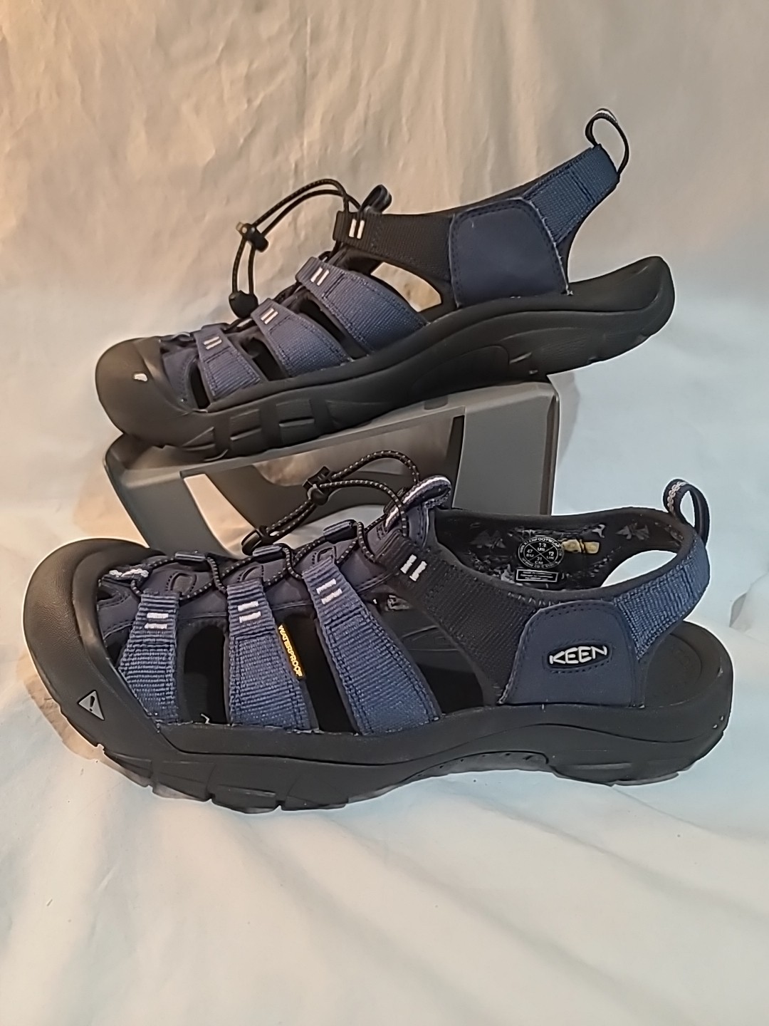 KEEN MEN'S NEWPORT H2 CLOSED TOE WATER HIKING SANDAL NAVY BLUE GREY SIZE 13