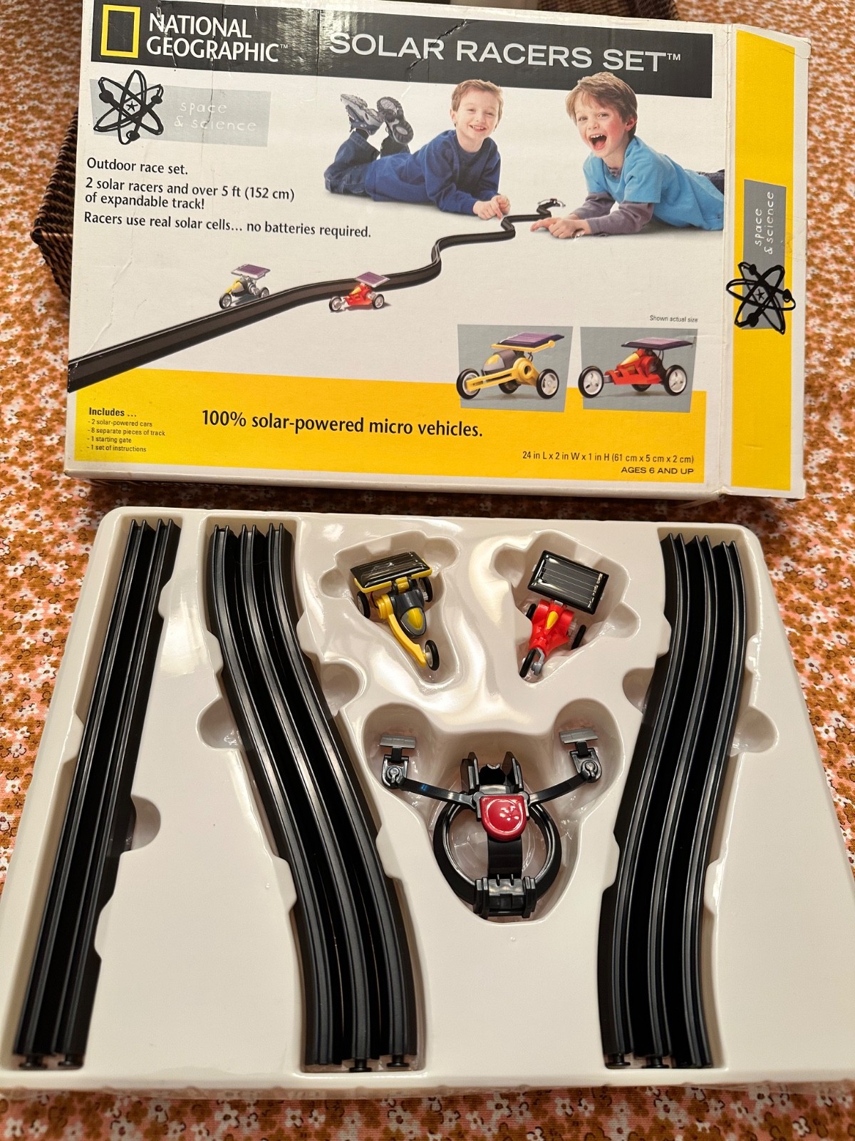 New in Box 2005 National Geographic Solar Power Racers Vehicle Set - Tested!