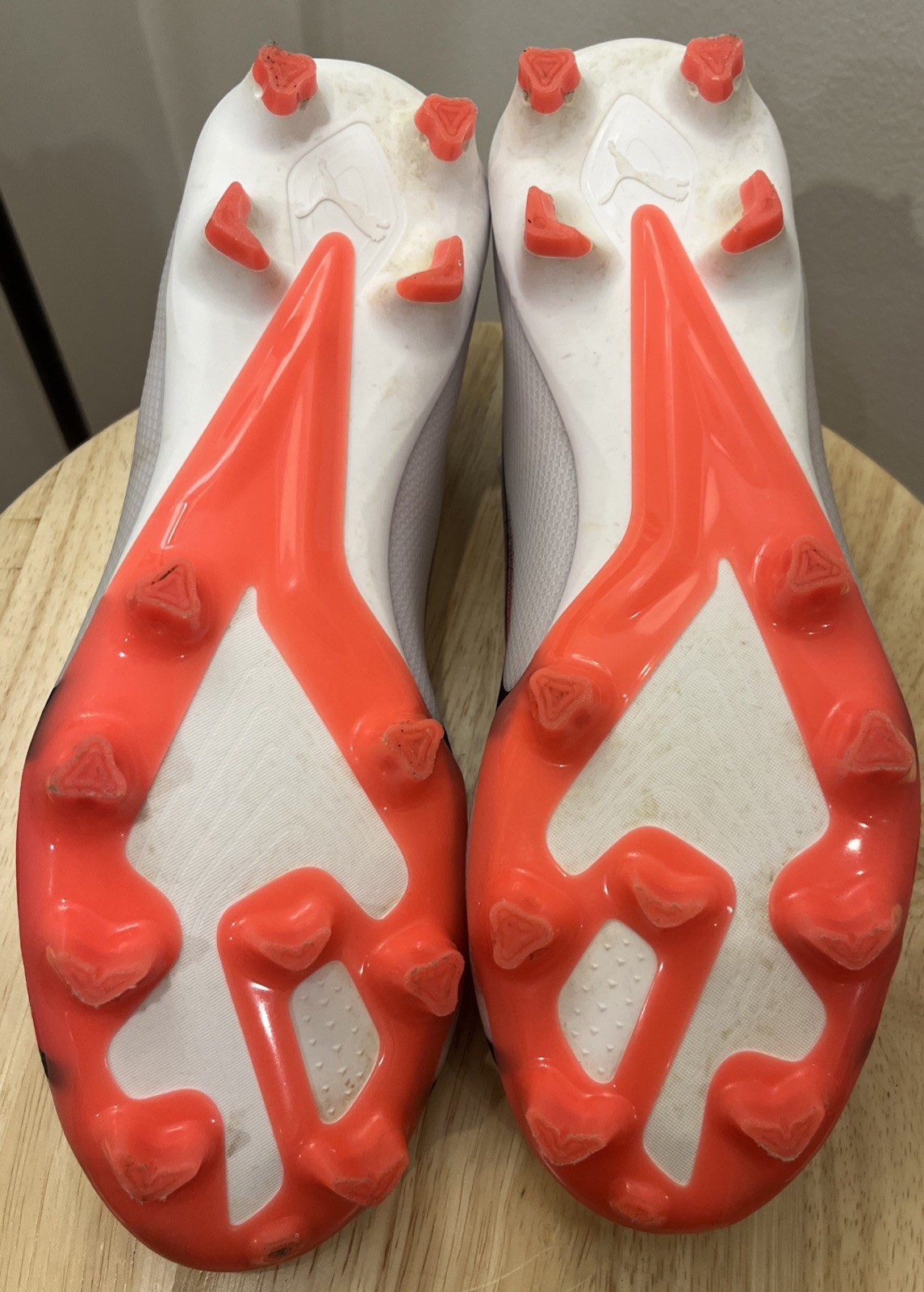 Puma Grip Control Men’s Soccer Cleats (6.5) Retails For $145