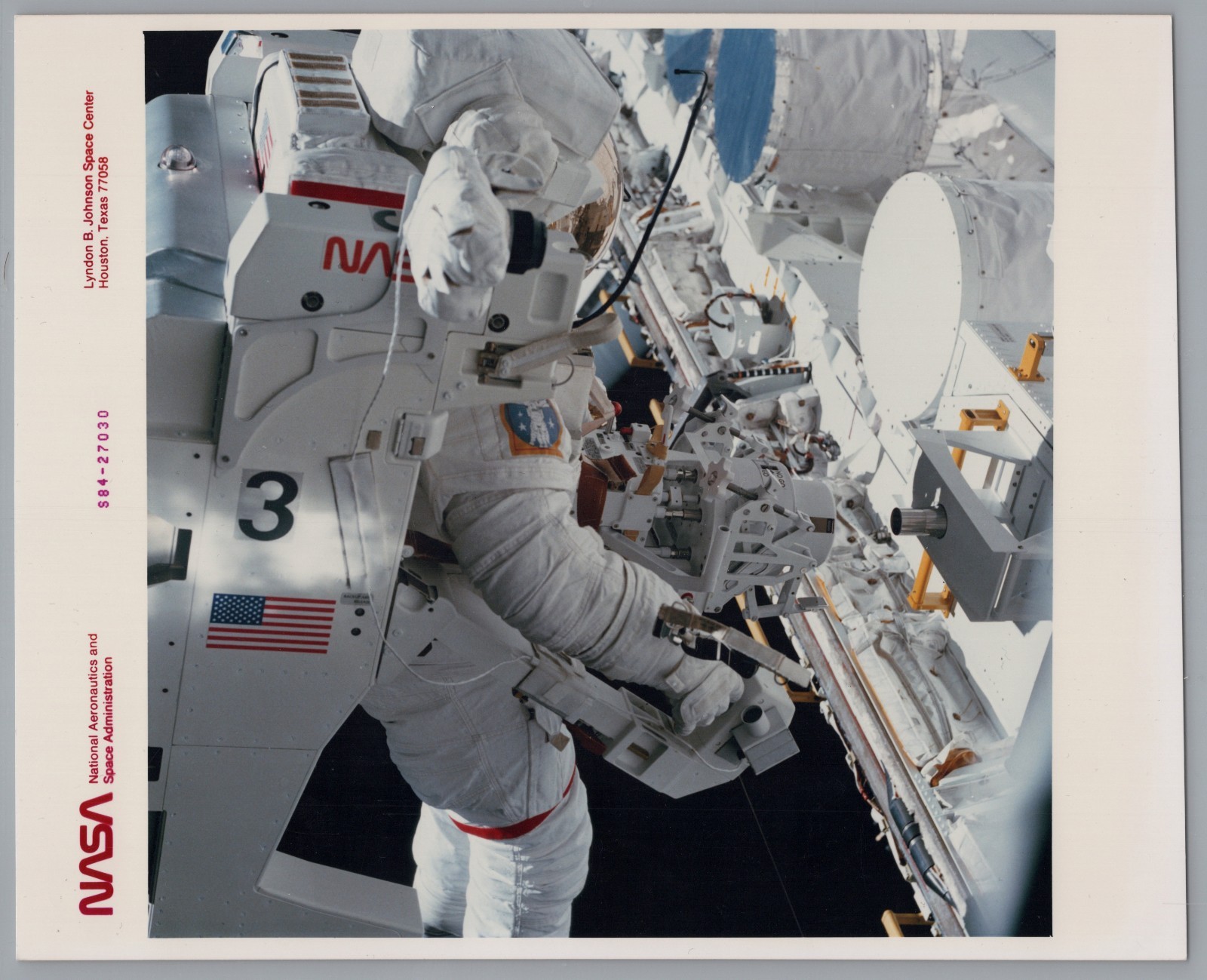 NASA Press Photo STS-41-B Bruce McCandless EVA MMU TPAD Challenger S84-27030