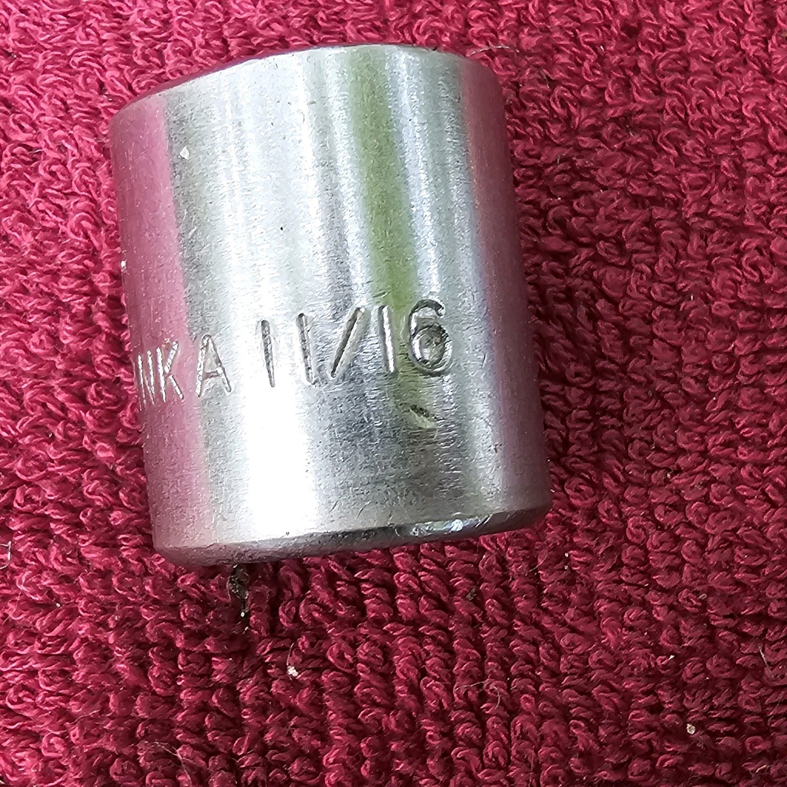 SRI-LANKA Socket 11/16" 3/8" Dr. 6 Pt.