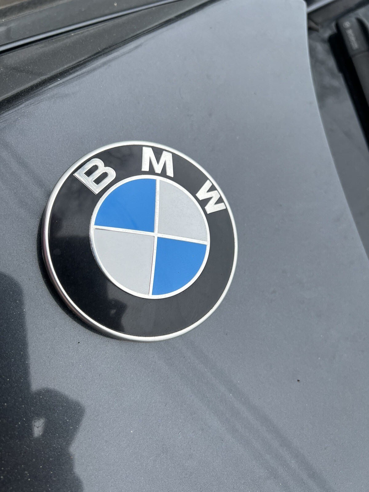 BMW GENUINE OEM💯 HOOD LOGO EMBLEM BADGE E34 E36 E38 E39 E46 E70 E65 E90 E92 F01