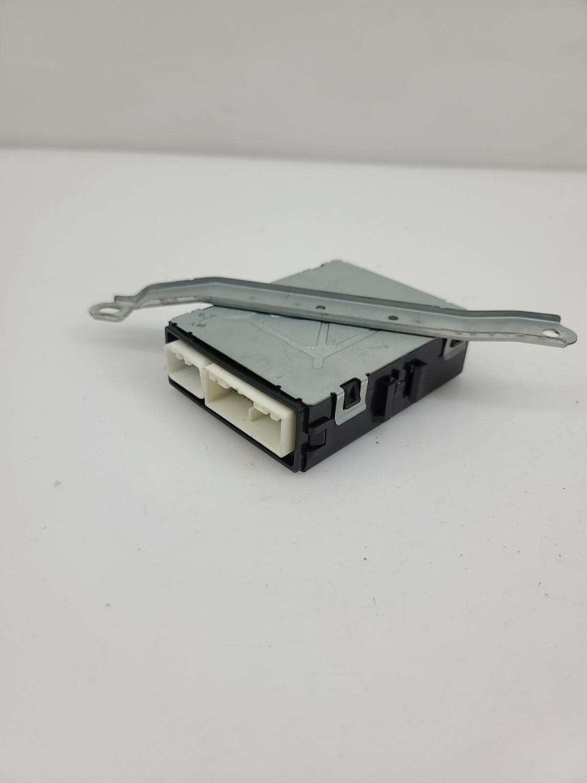 Oem 1998 - 2000 Lexus Ls400 Rear Left Door Mpx Multiplex Network Control Module