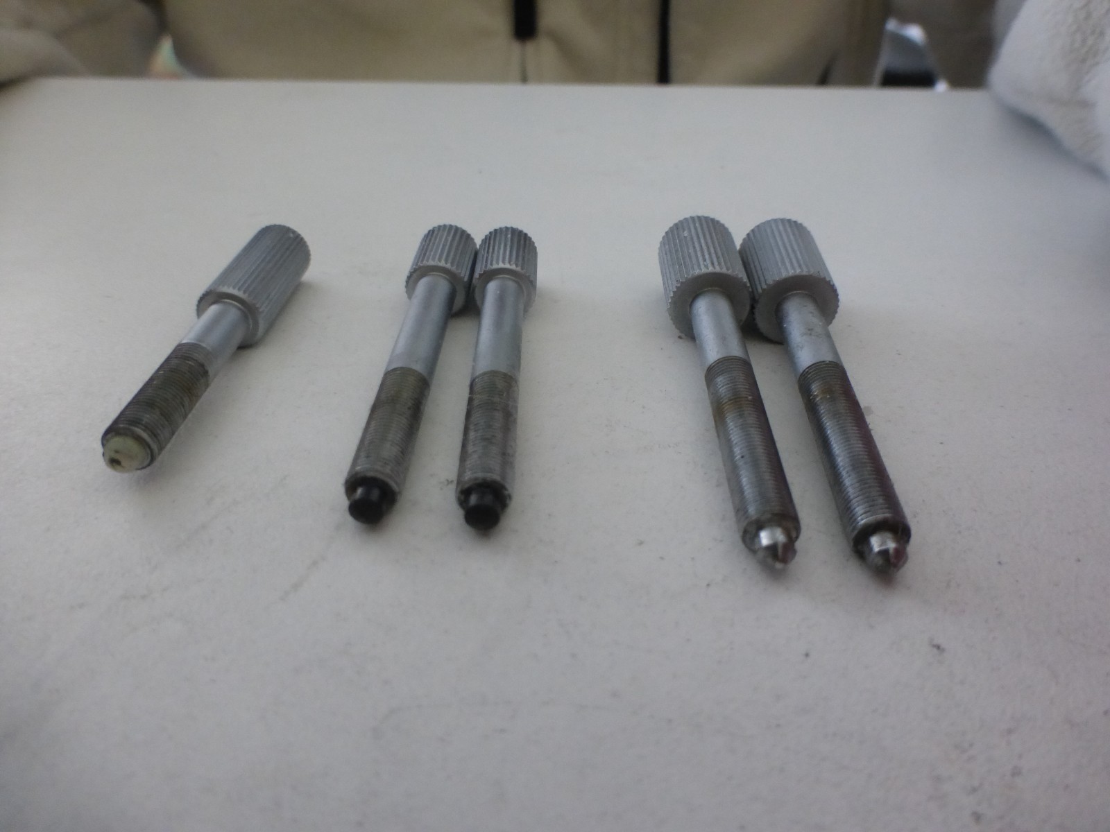 OLYMPUS MICROSCOPE SET SCREWS 3 STYLES 5 PIECES