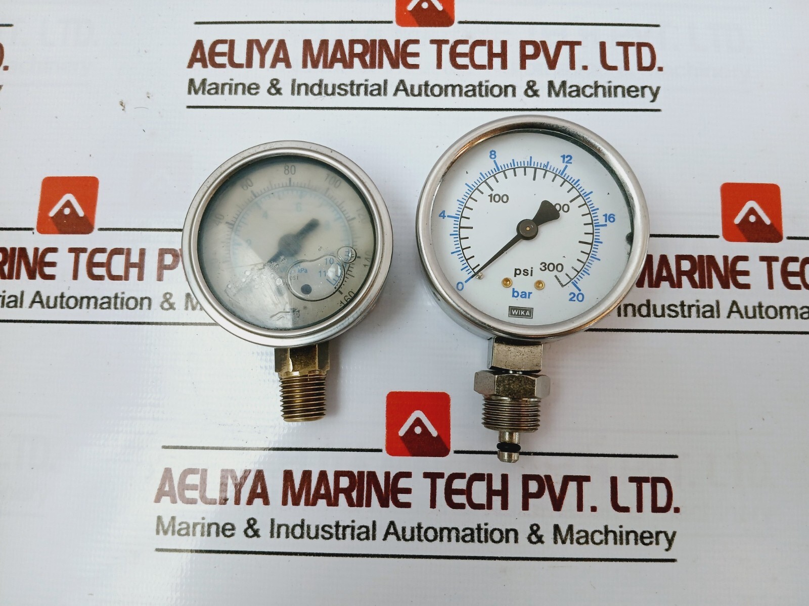 Si Pressure Instruments TPI Hand Held Test Pump Kit Max 25 Bar / 360 PSI