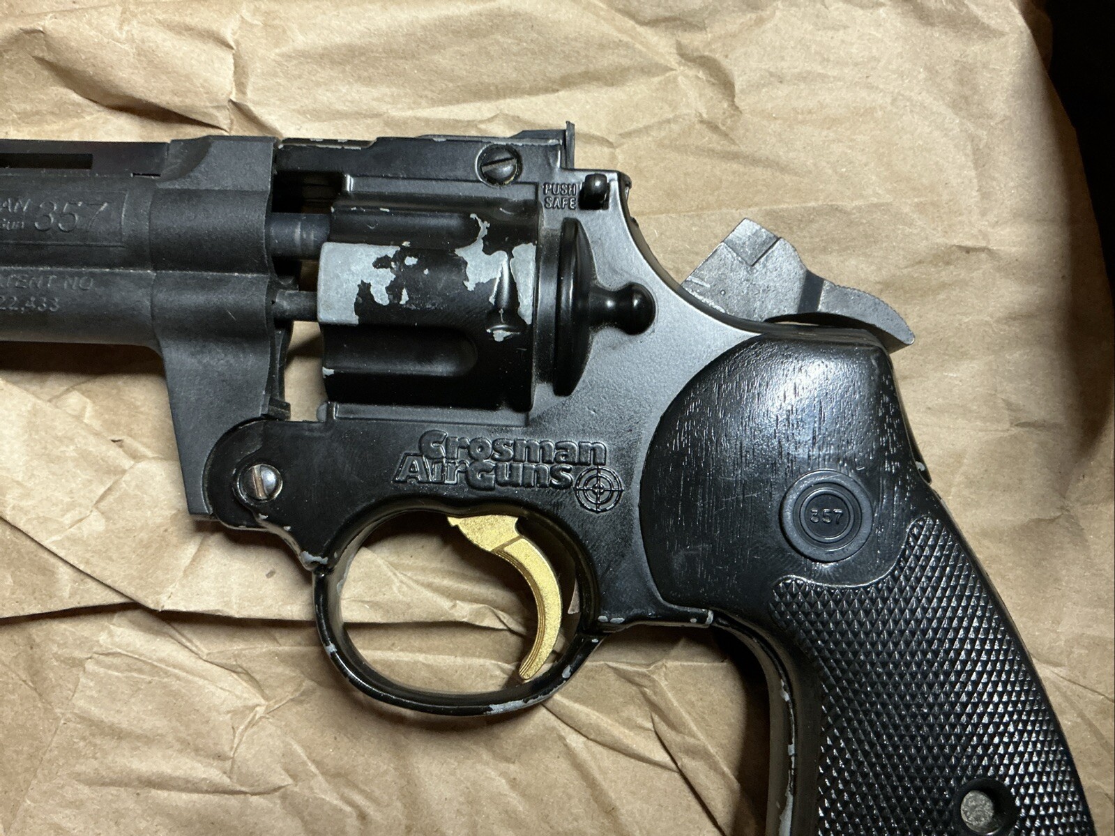 Crossman 357 pellet gun pistol Needs A Spring Adjust, Does Fire Functional