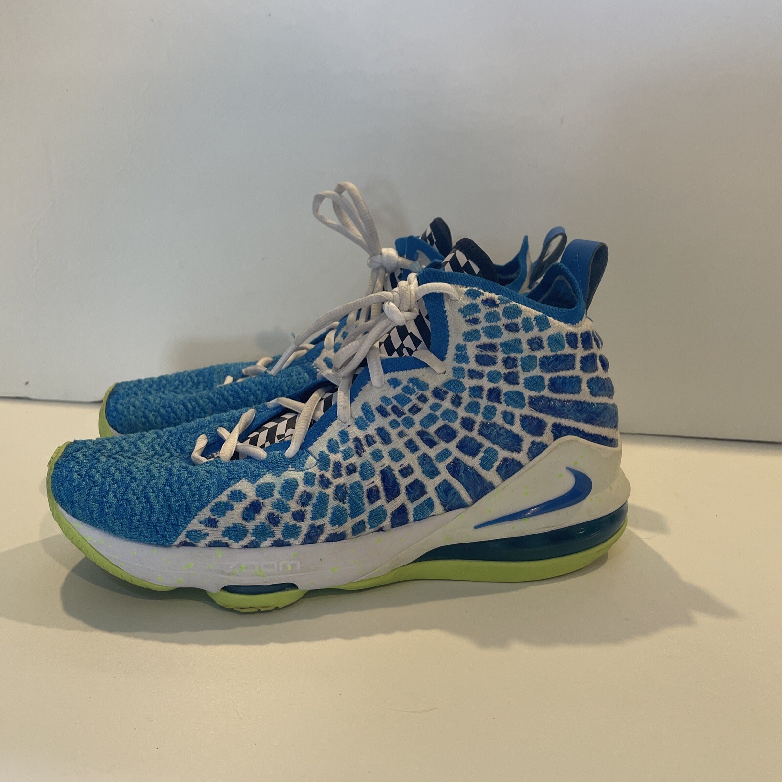 Used 2020 Nike LeBron 17 GS 'Sprite' Size 7Y Blue-Ghost Green BQ5594-434 NO BOX