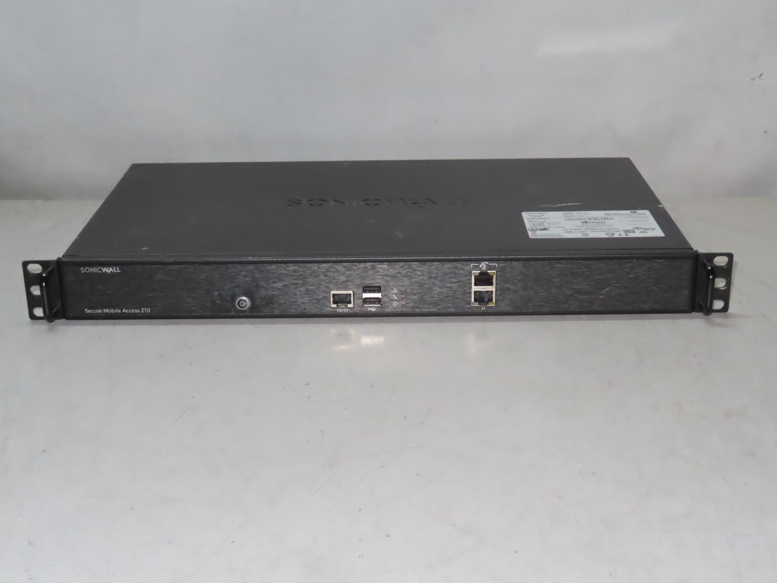 SonicWALL SMA 210 Secure Mobile Access 1RK33-0BC ** registered **