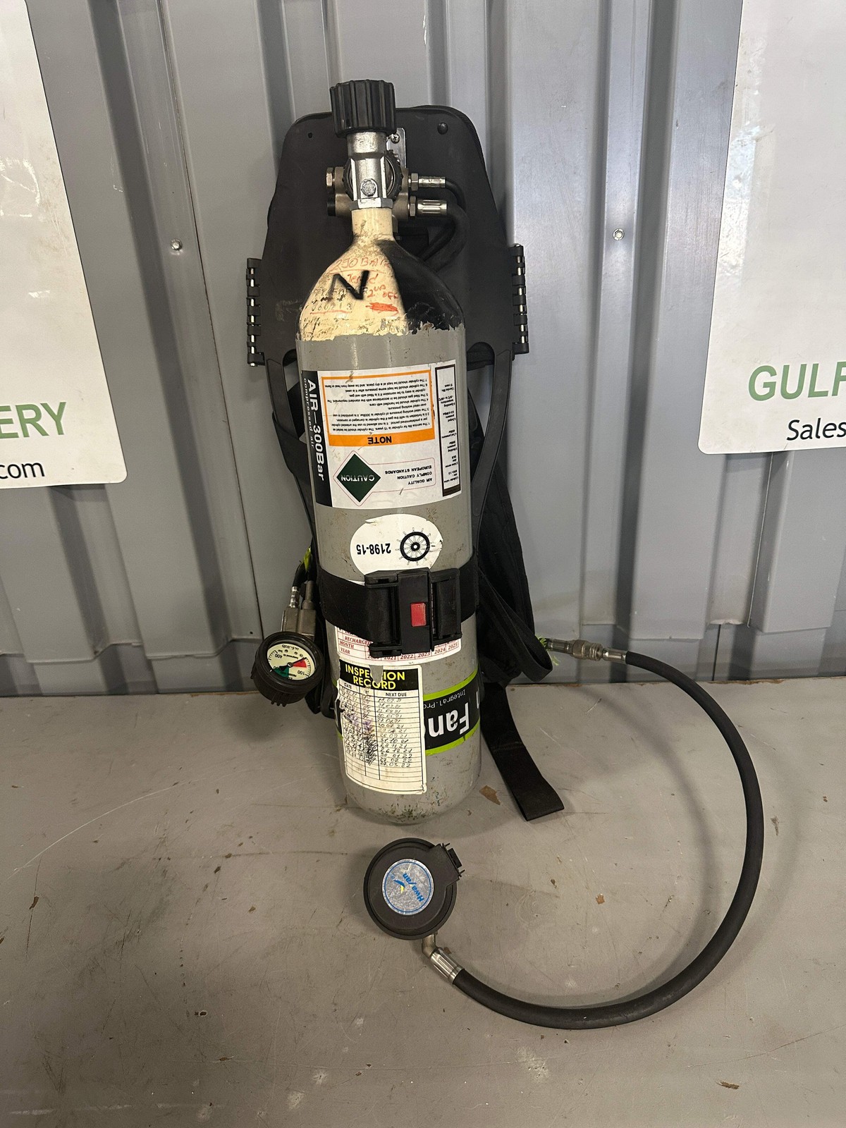 Fangzhan RHZK6/30 6L SCBA Tank w/ Harness, Pressure Gauge (Used)