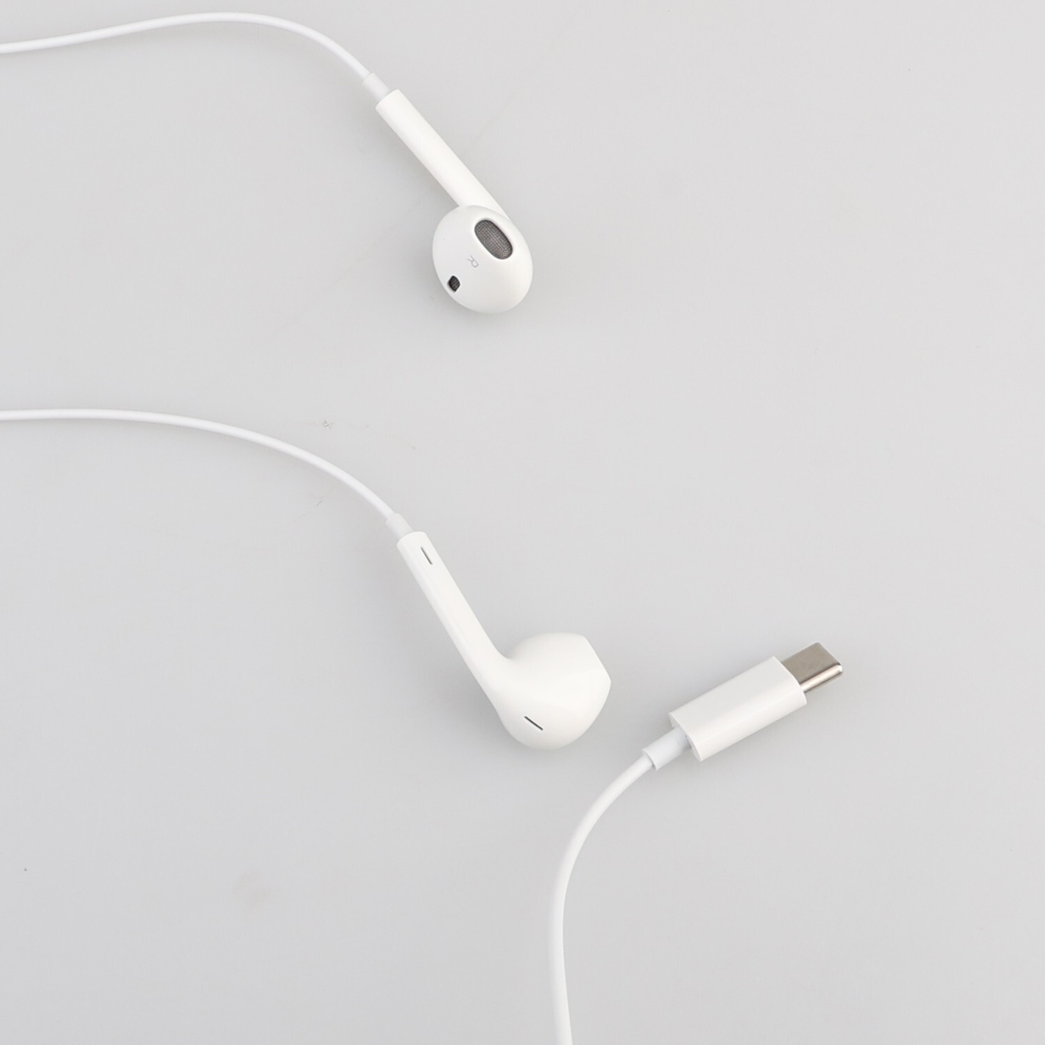Original Apple EarPods Headphones USB-C Plug Wired Headset For iPhone 17 Pro Max
