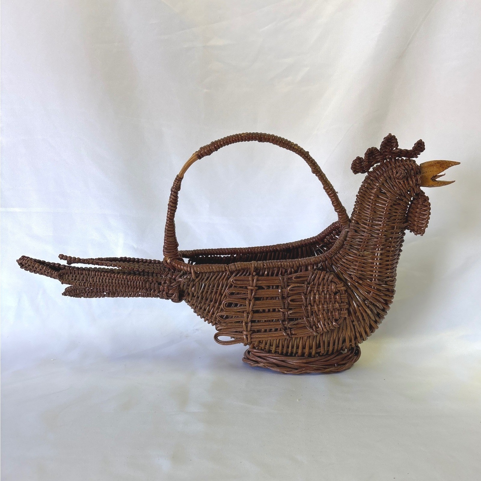 Vintage Wicker Rooster Basket Woven Rattan Chicken Farmhouse Decor Brown