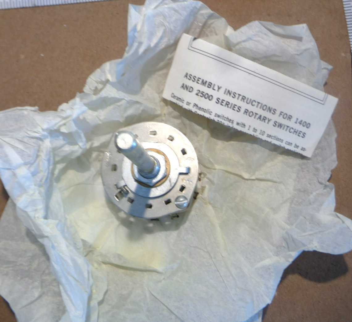 1 NEW CENTRALAB 2505 ROTARY SWITCH NON-SHORTING 2-POL 5-Position Free Ship!