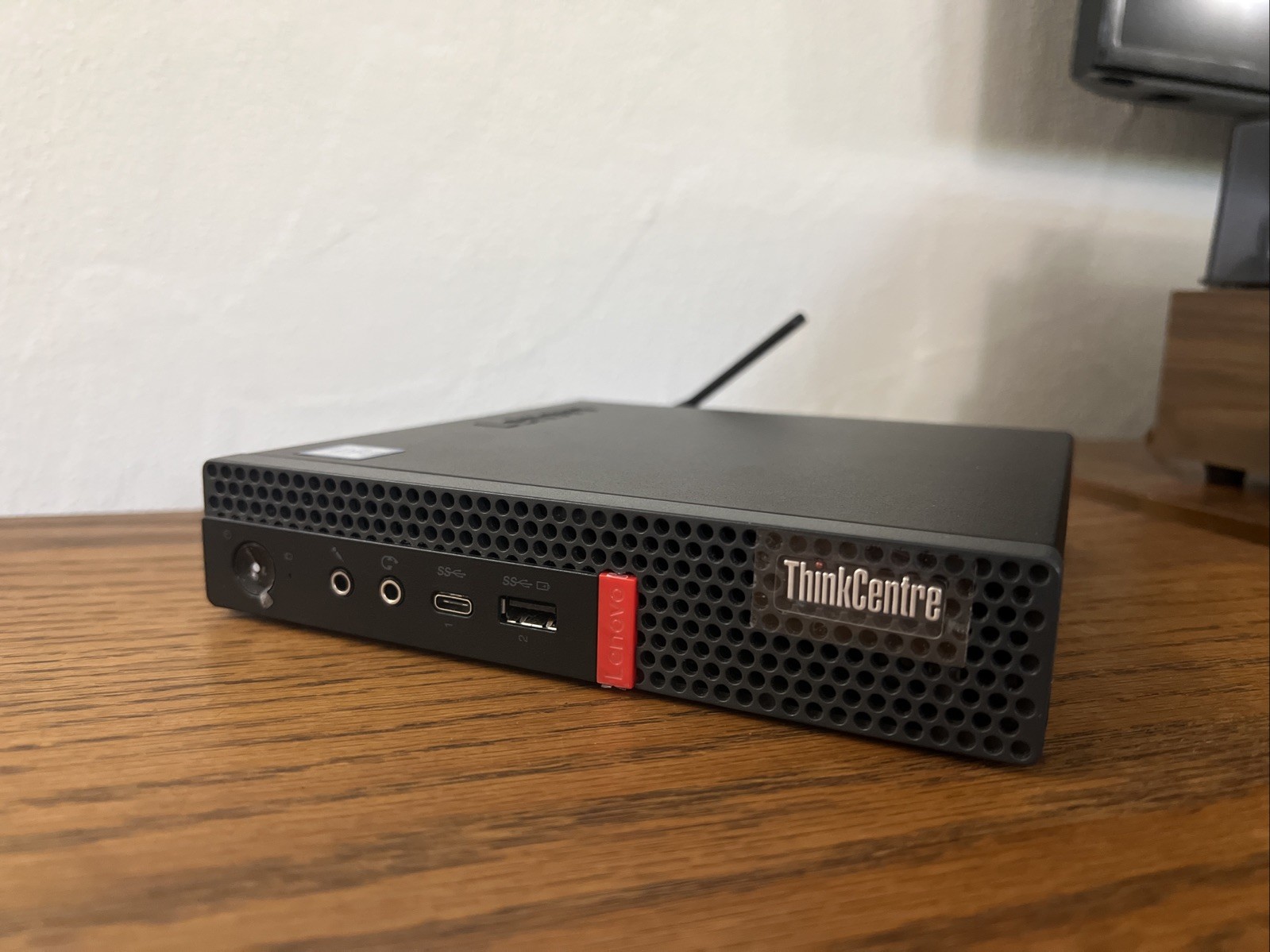 Lenovo M920q ThinkCentre Tiny PC i5 8500T 8GB RAM 256GB SSD Win. 11 Pro NICE!