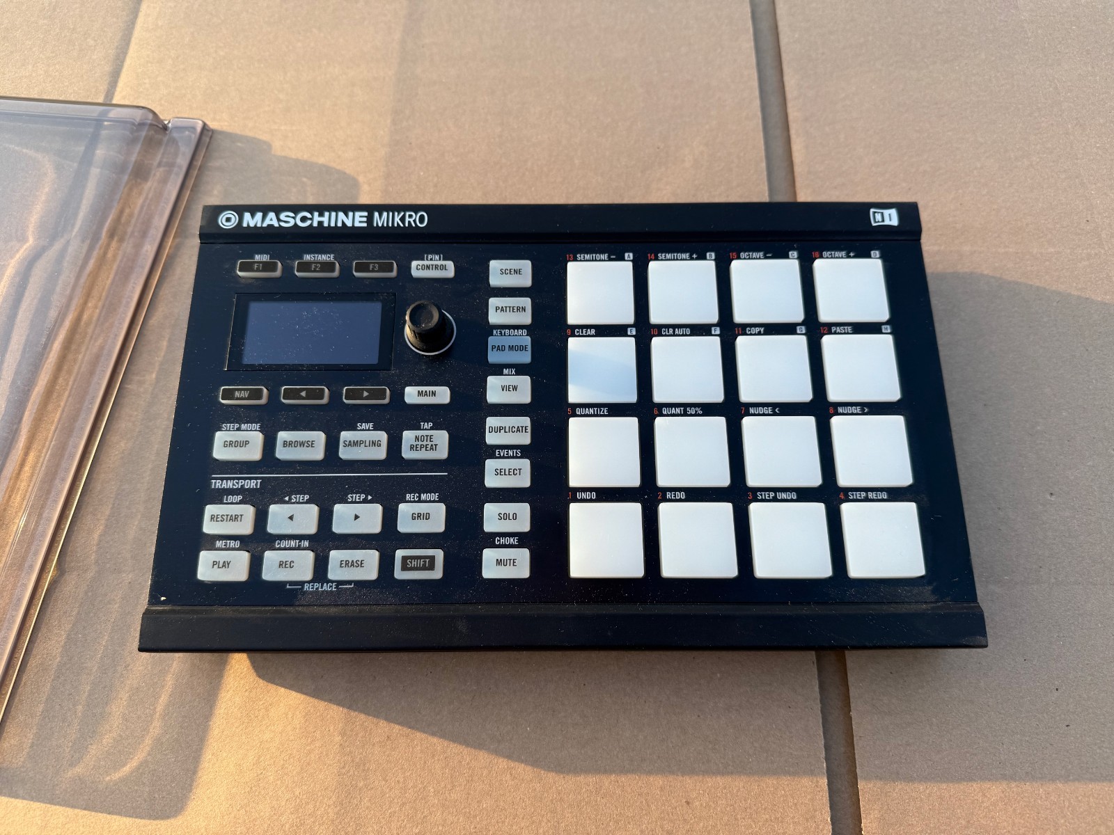 Native Instruments Maschine Mikro MK2 + License Transfer (Hardware Only)