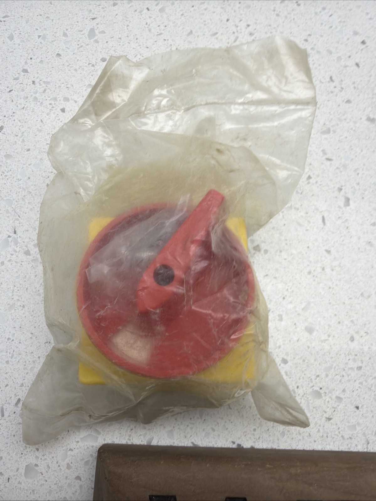 C3 Controls PHG-RY Panel/Base Mount Round Operating Handle, Red/Yellow Sealed