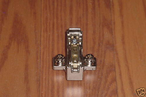 SALICE 18mm INSET PLATE BAVGEV9F  2pc FOR $1.15