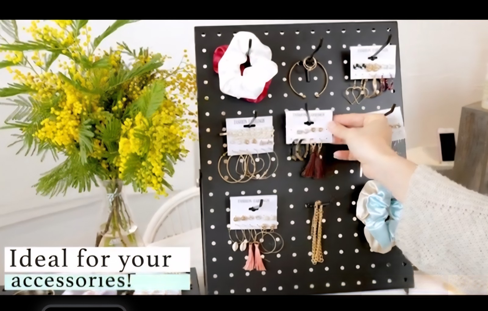 Odoxia Peg Board 13 In X 17 In New!!