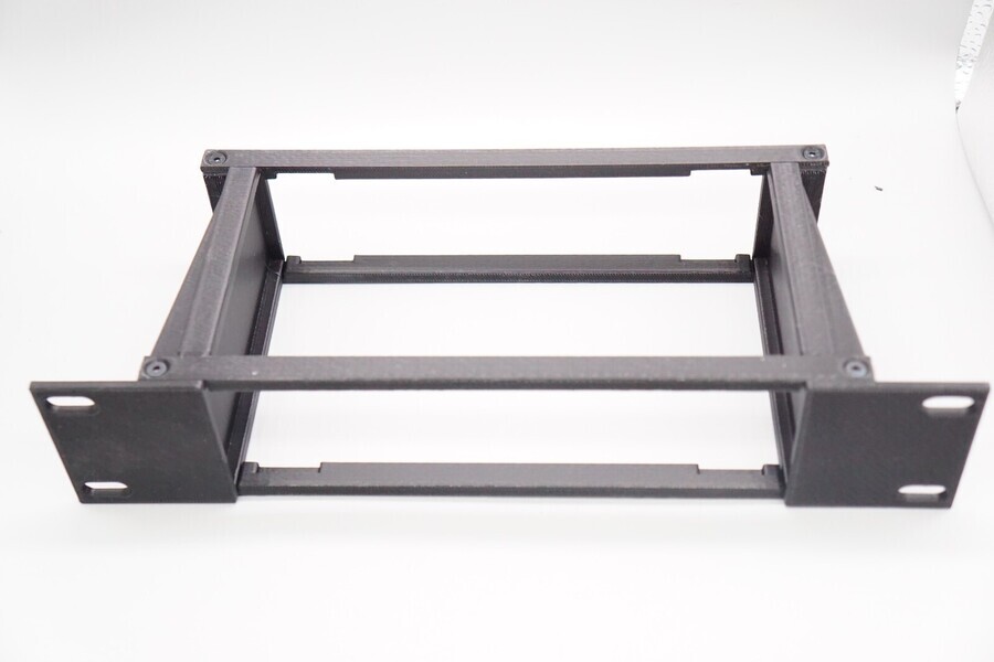 Rack Mount Bracket 9,5Zoll for Focusrite 4i4 Scarlett USB Audo Interface 3rd Gen