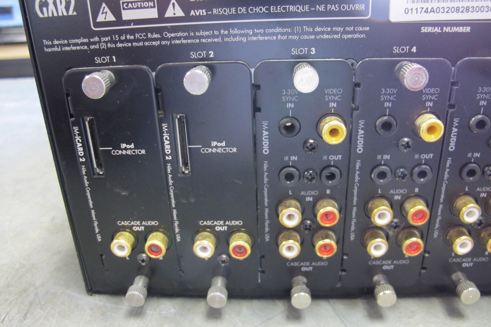 NILES GRX2 Modular Multizone Receiver (With 2 Ipod Modules)