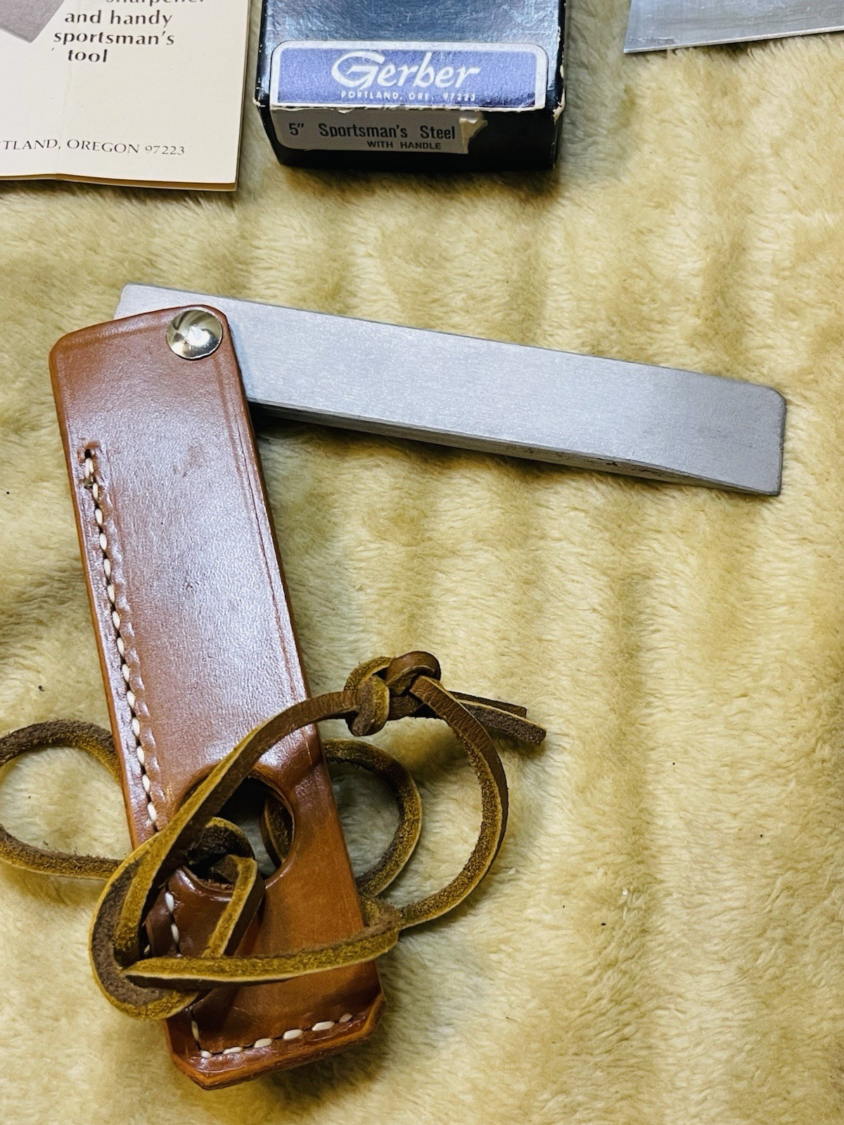 Vintage Gerber Sportsman’s Steel W/ Sheath Handle Box & Gerber 300 Quadrant Lot