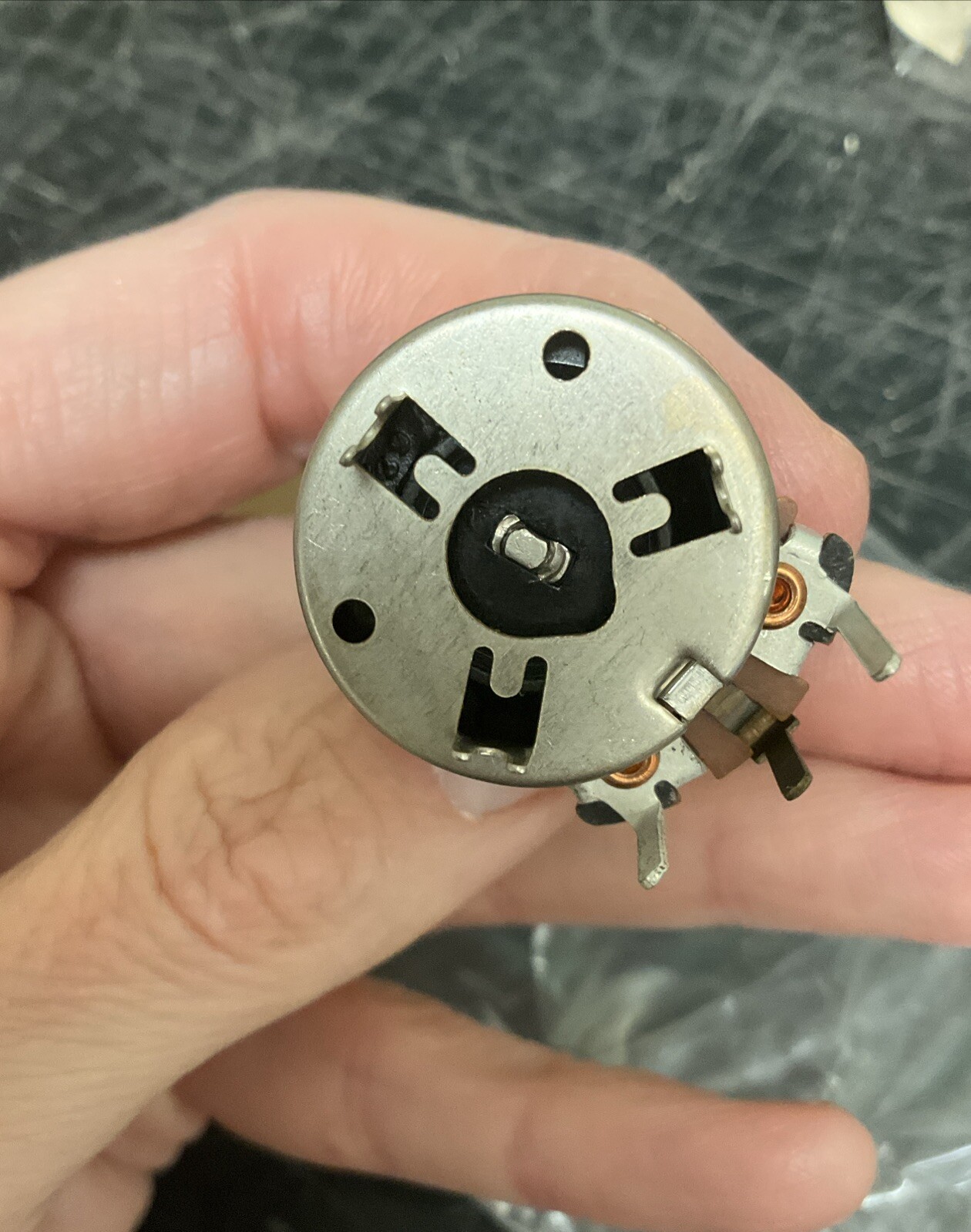 Box of 10 15 K Zero Adjust Potentiometers DGSC Sort Code 21391 Victoreen