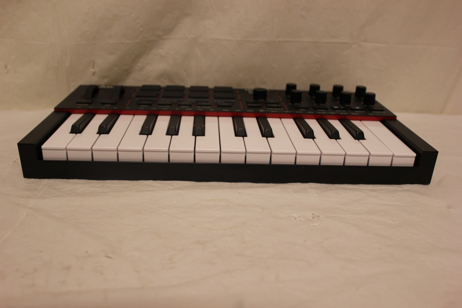 Akai Professional MPK Mini IV MIDI Keyboard Controller - Black C3