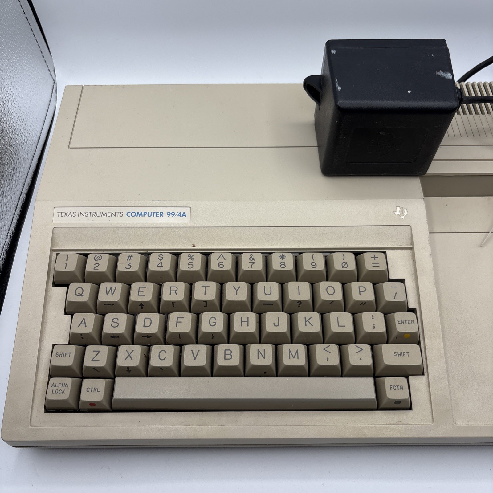 Texas Instruments Computer 99/4A, Untested, W/ Power Adapter & Car Wars, Othello