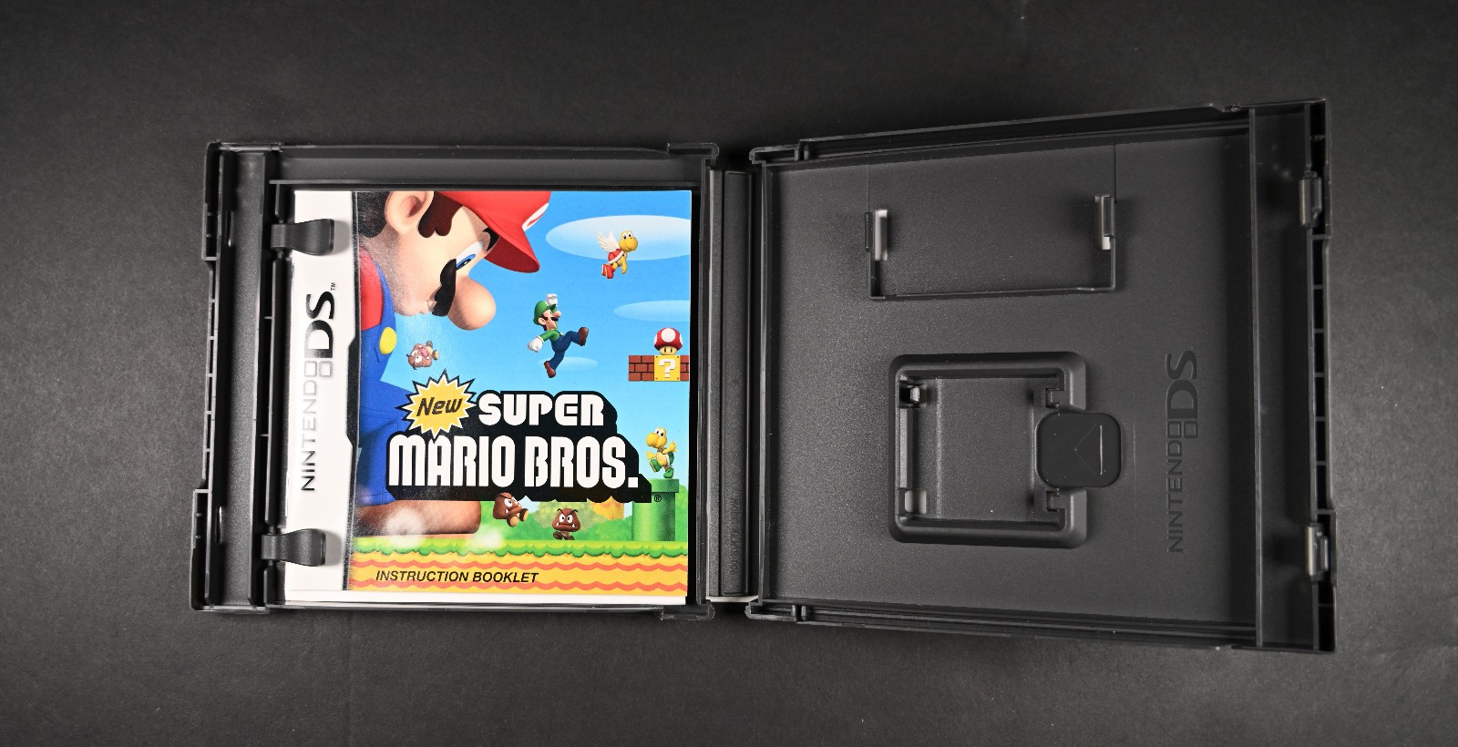 New Super Mario Bros. Case Manual/Instructions ONLY! NO GAME Nintendo DS