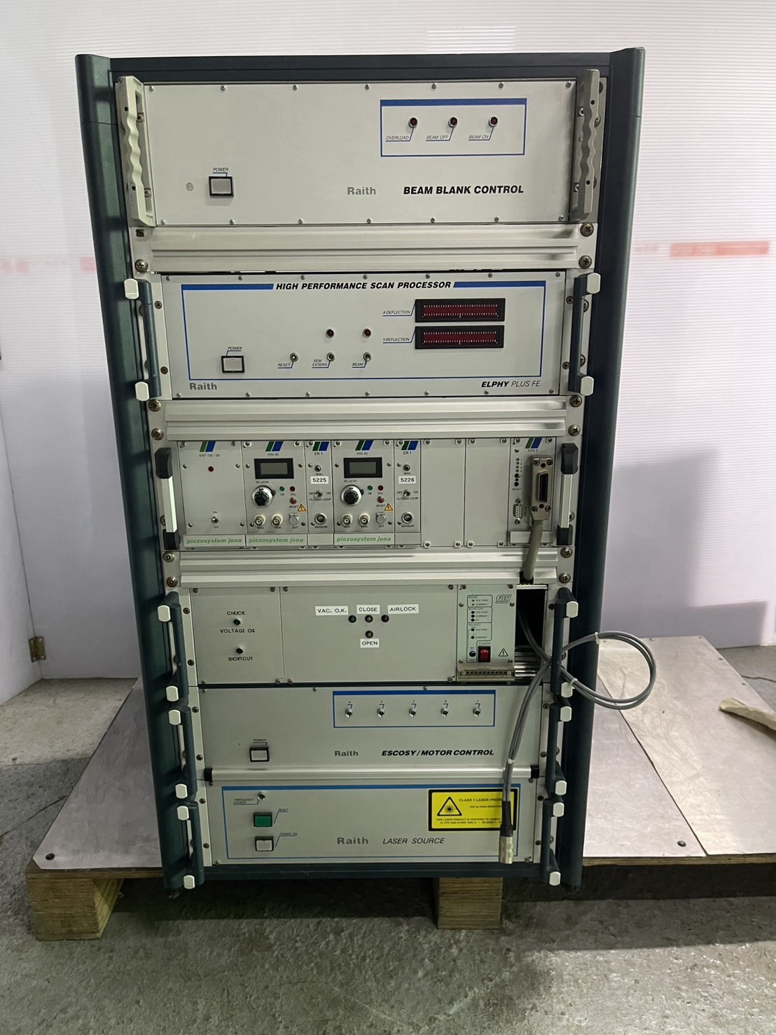Raith ELS-QF ELPHY FE10 EBL Control Rack Powers On As-Is Parts Repair