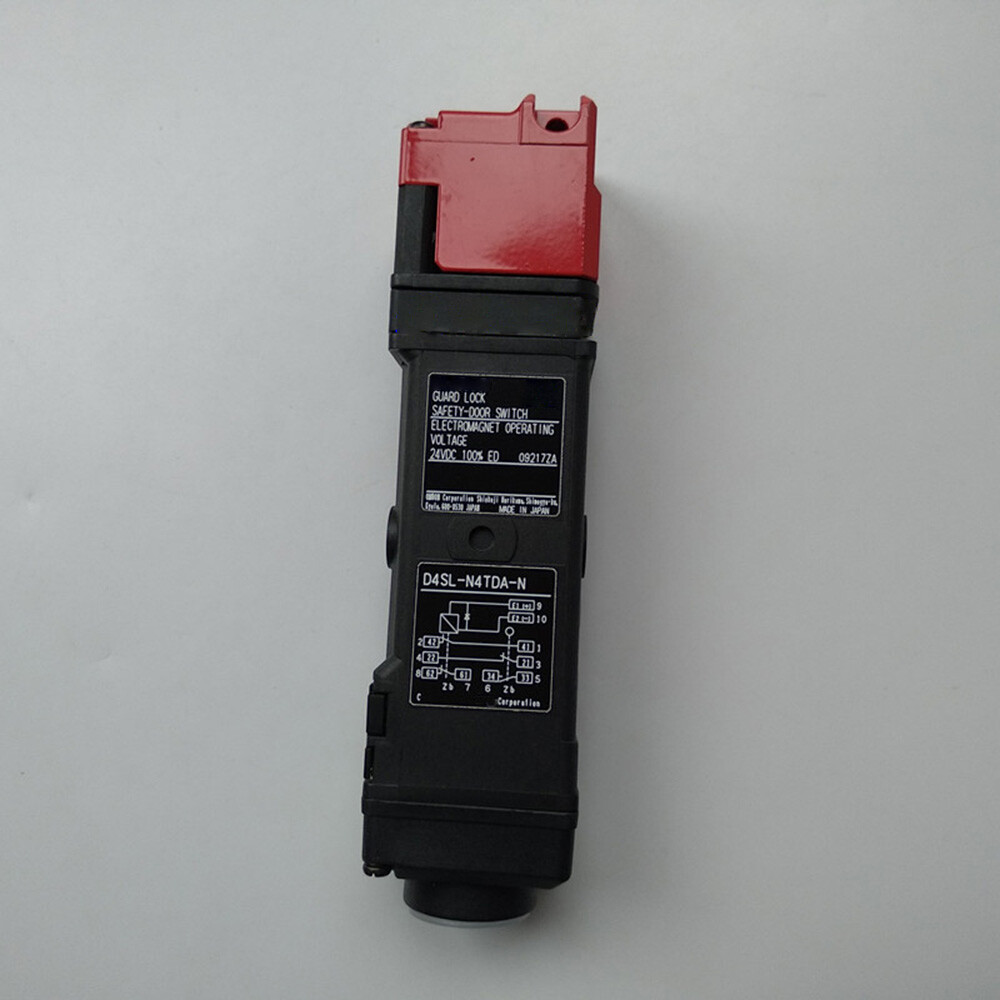 D4SL-N4TDA-N For OMRON Solenoid Lock Safety Door Switch New In Box