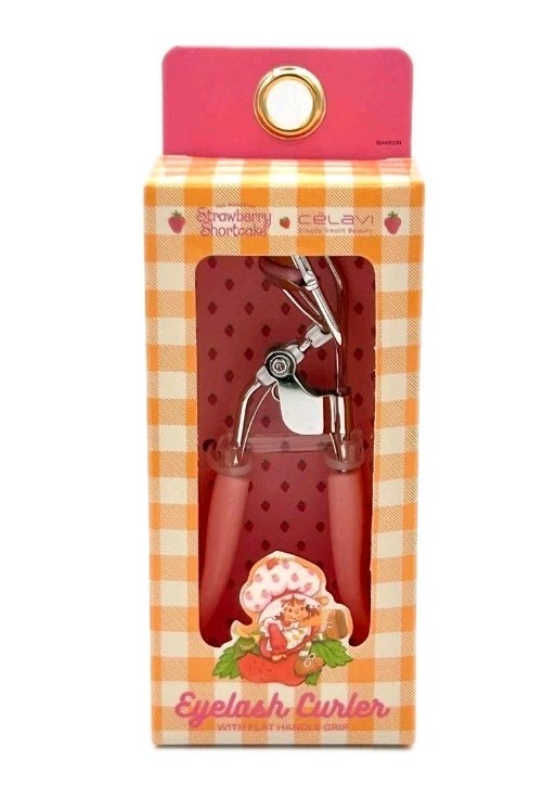 Celavi X Strawberry Shortcake Flat Eyelash Curler Pink Handle Grip. New !