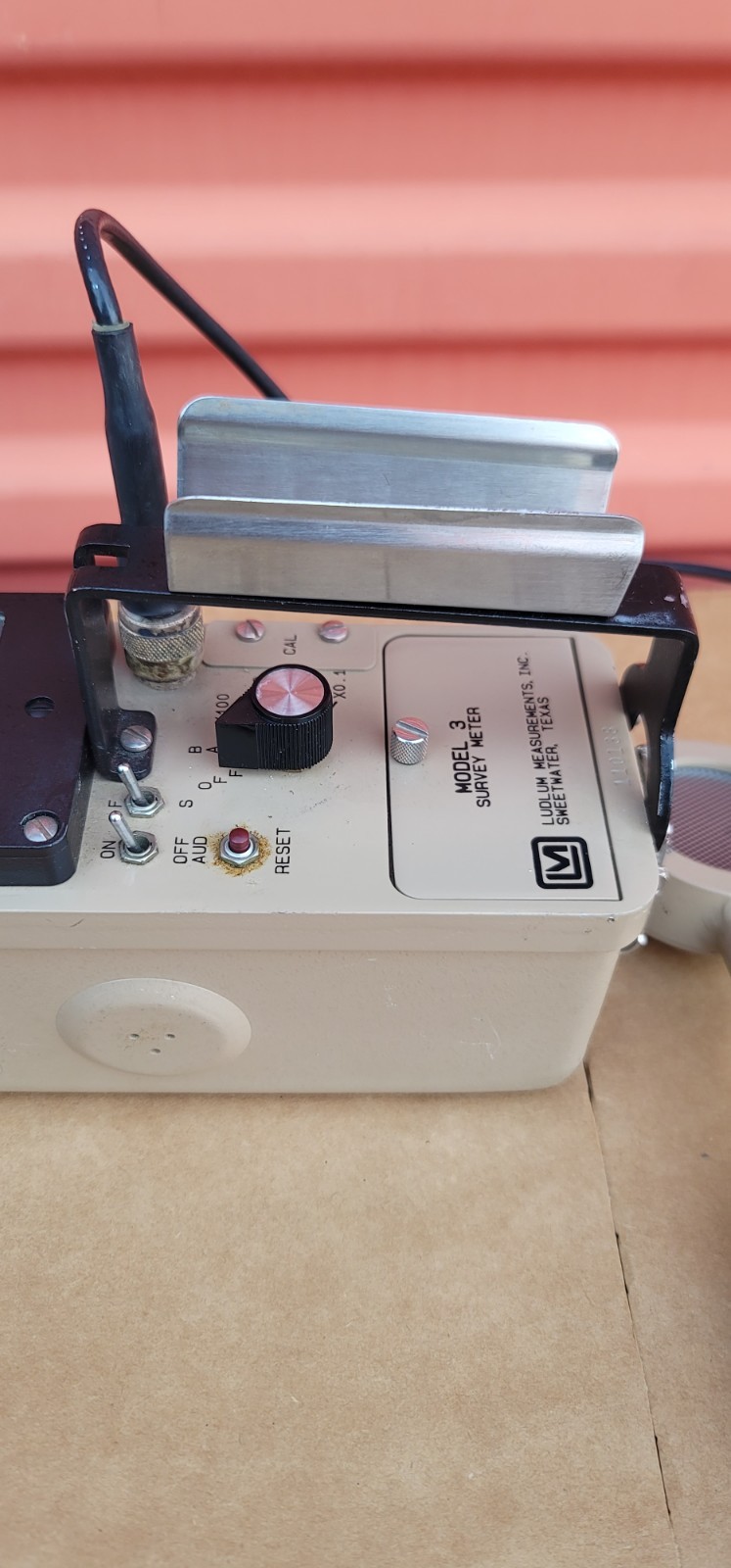 Ludlum Model 3 Survey Meter CPM 44-9