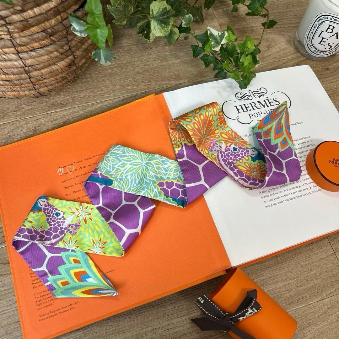 HERMES Twilly The Three Graces Silk Scarf Giraffe Alice Shirley