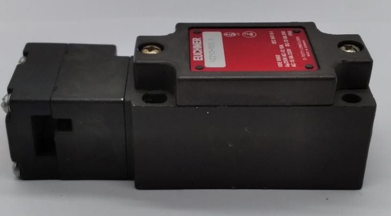 Euchner NZ2VZ-528 E Safety Switch TESTED