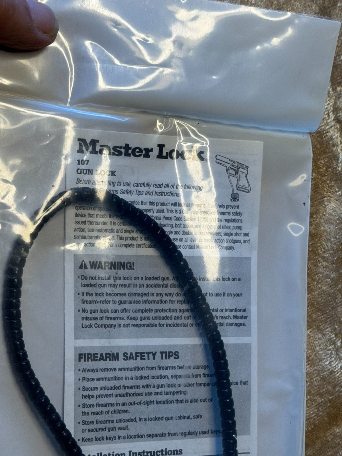 E75 - Black Master Cable Gun Lock Two Keys Model 107