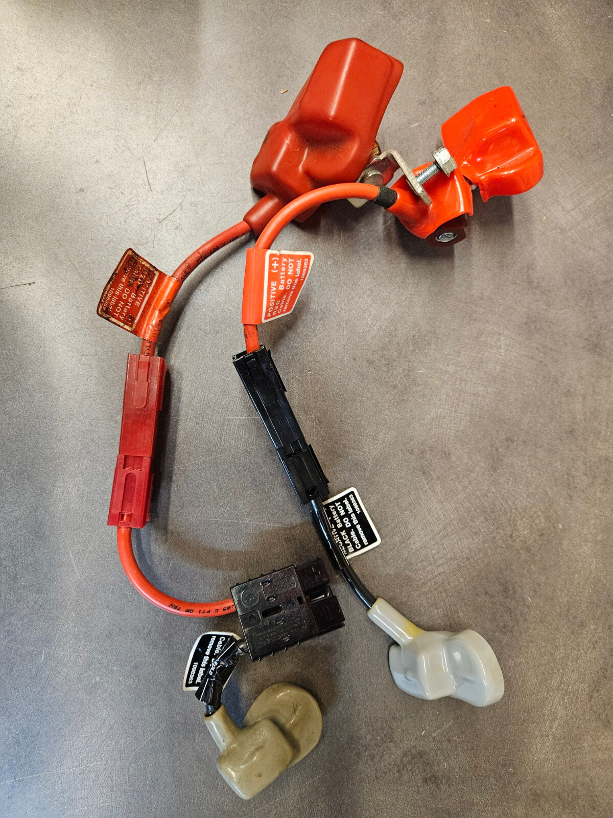Used Invacare Pronto M41/M50/M51/M61 Battery Harness Kit
