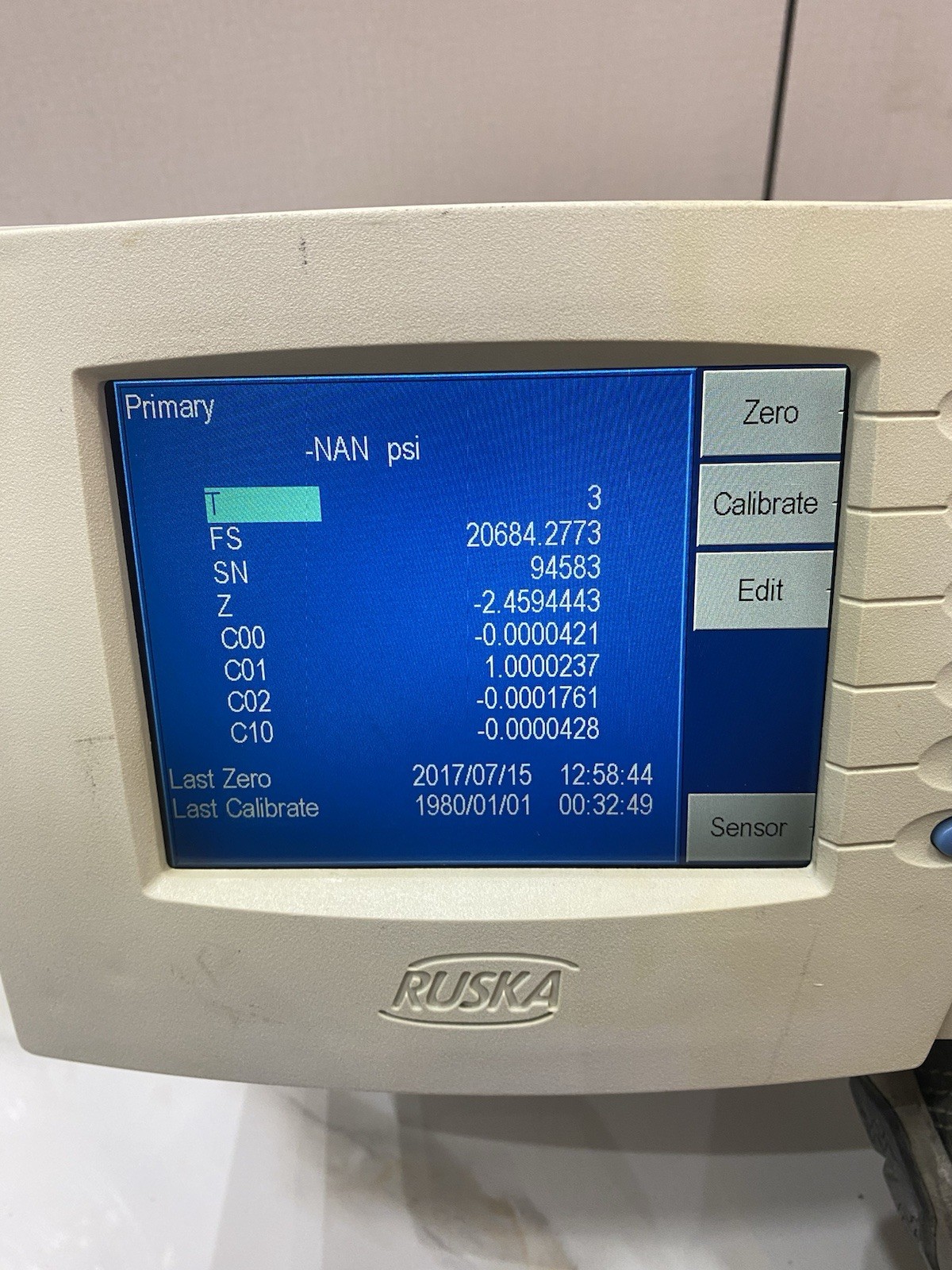 FLUKE / RUSKA 7250 , 3000 Psi Abs PRESSURE CONTROLLER & CALIBRATOR