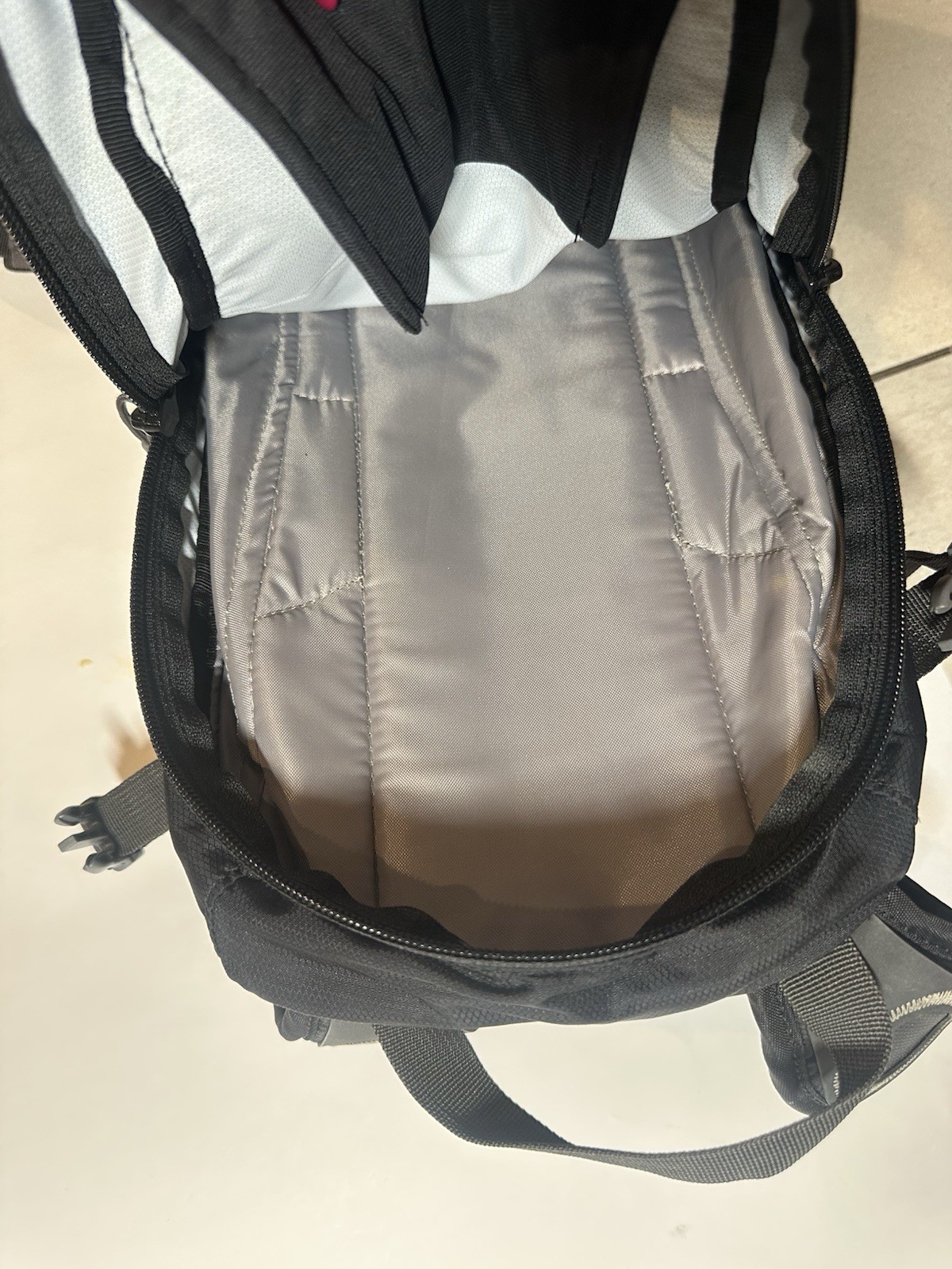 CamelBak M.U.L.E. 3L Hydration Backpack Black Hiking Reflective Padded Straps