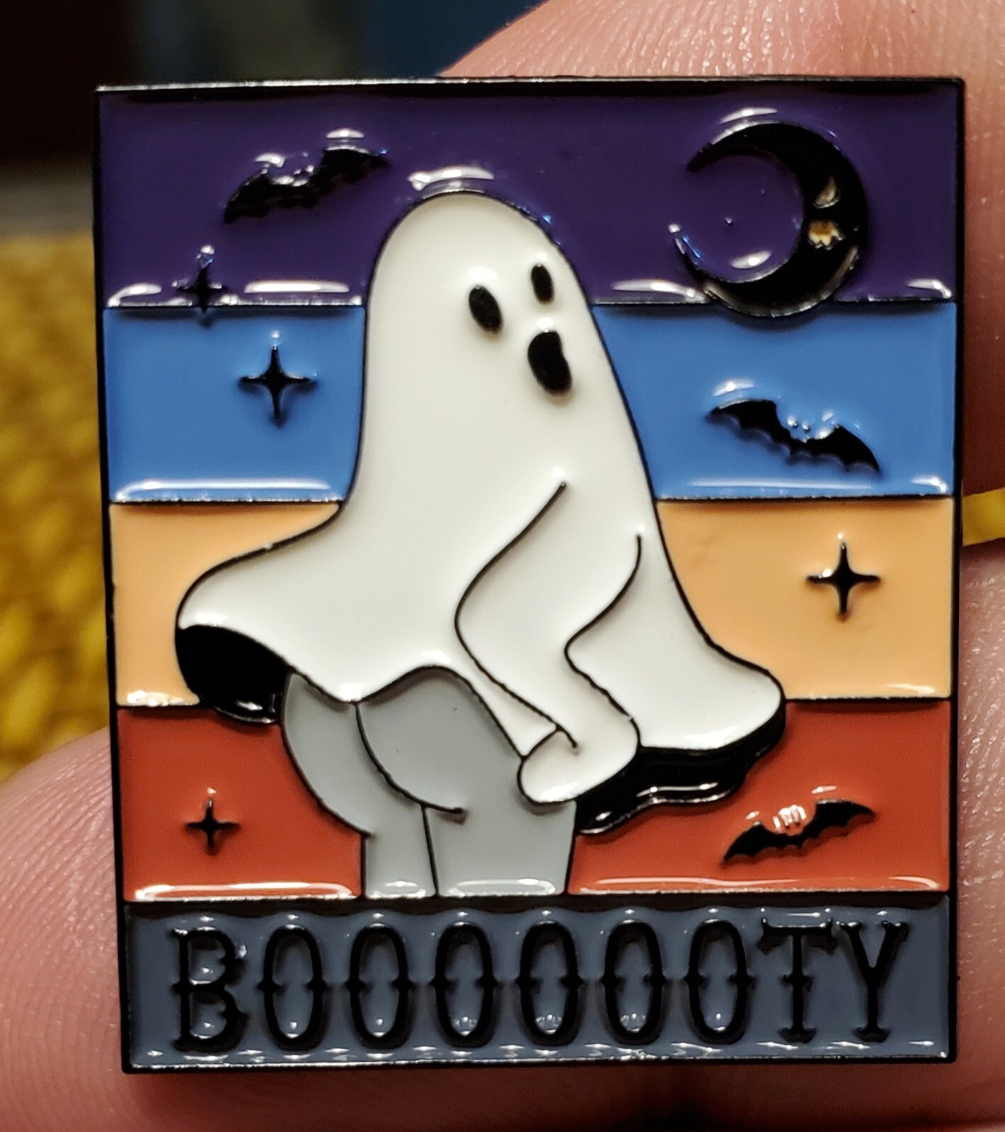 RAUNCHY/HUMOROUS ENAMEL LAPEL PIN "BOOOOOOTY" GHOST