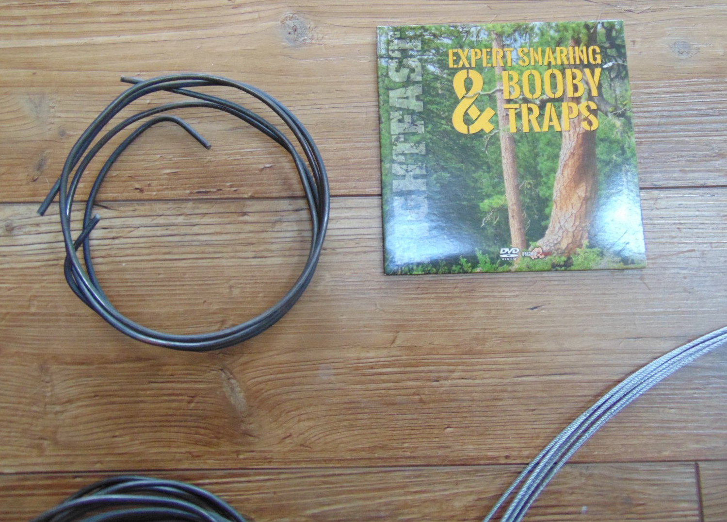 Trapping snare wire sets, support wire, trapping DVD set, free U.S. shipping
